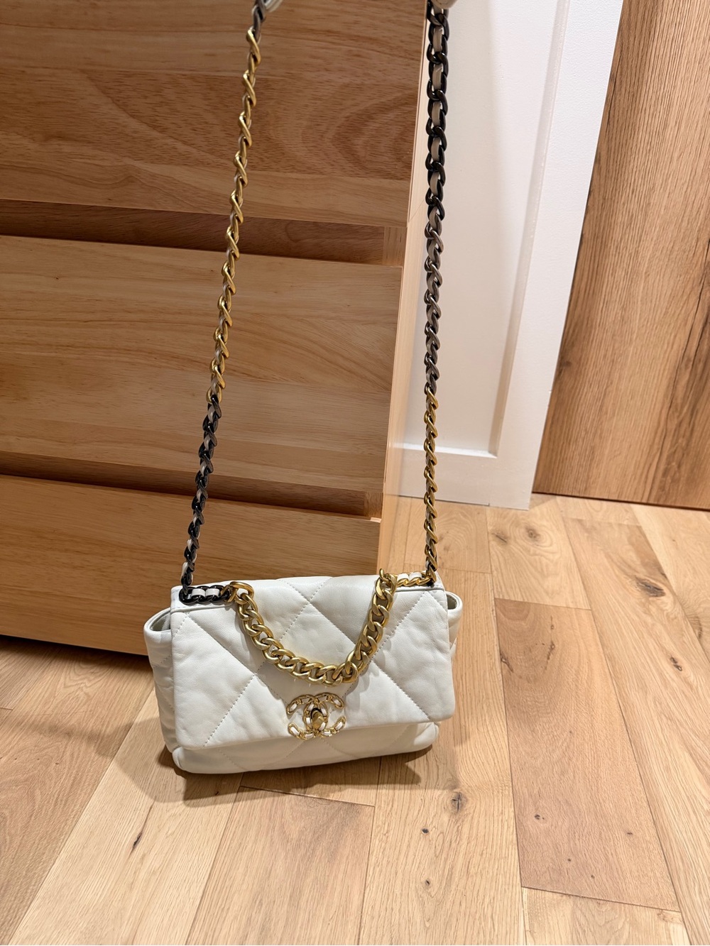 Quilted White Shoulder Bag with Dual Metal Chain Strap